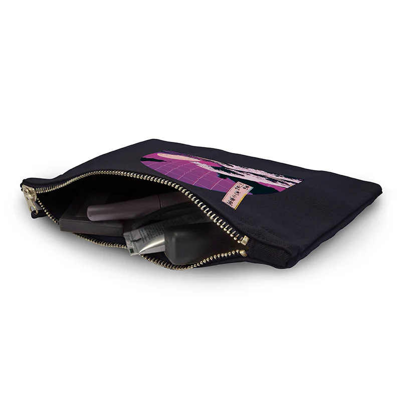 ABYstyle  Hokusai The Great Wave Vapour Cosmetic Bag 22"x16"x1" - Image 2